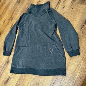 Latched Mama Gray Harbor Nursing pullover